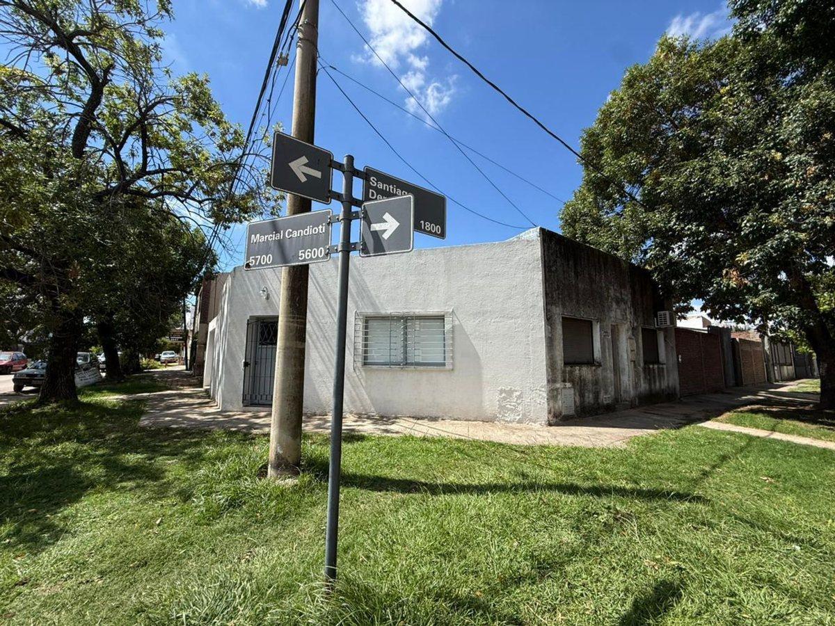 Casa en venta 2 dormis-cochera-patio B°Sgto Cabral