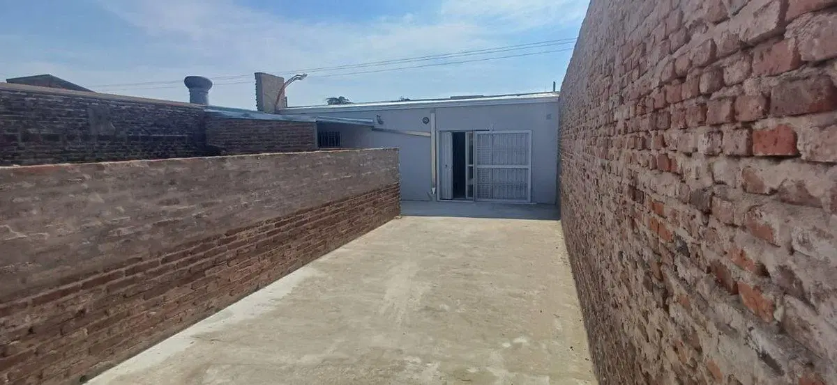 PLANTA ALTA DE DOS DORMITORIOS Y TERRAZA 5