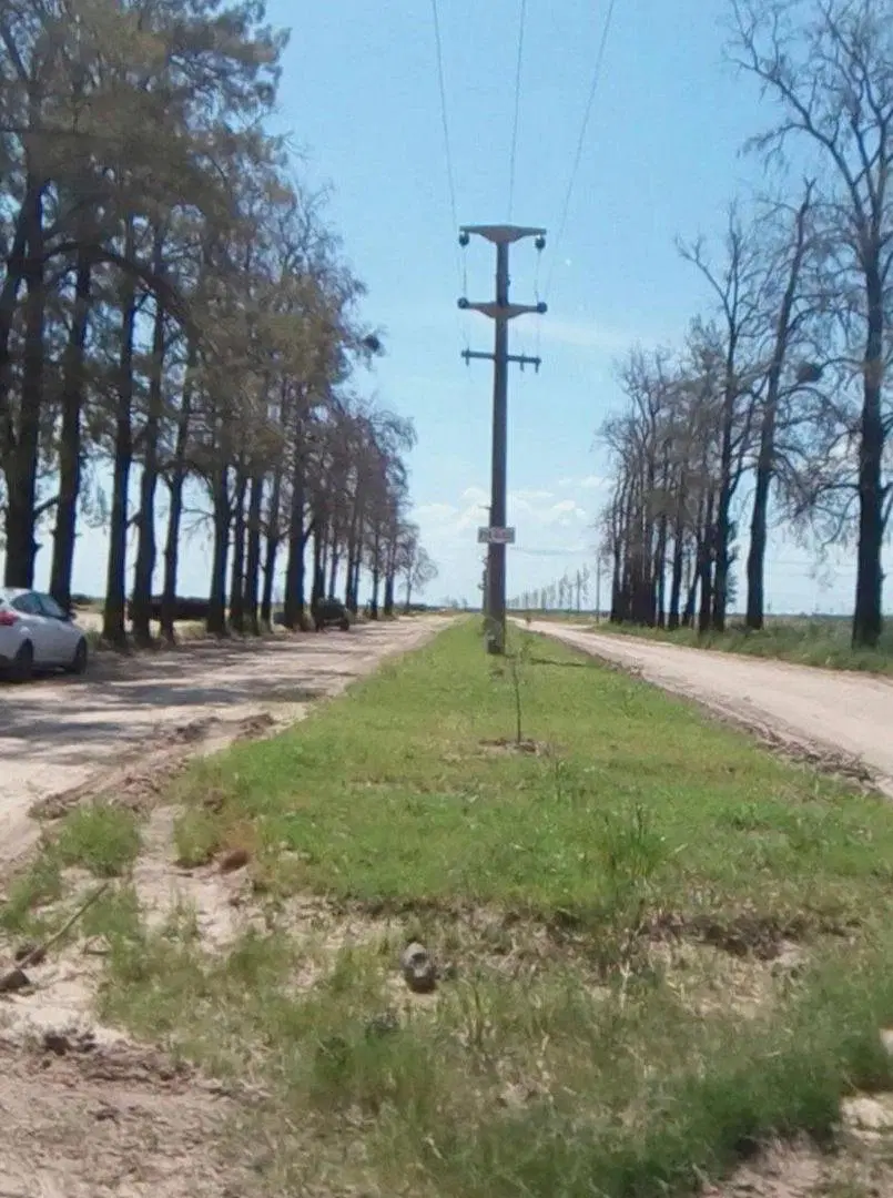 Lote bien ubicado en Lagos del Leyes 4