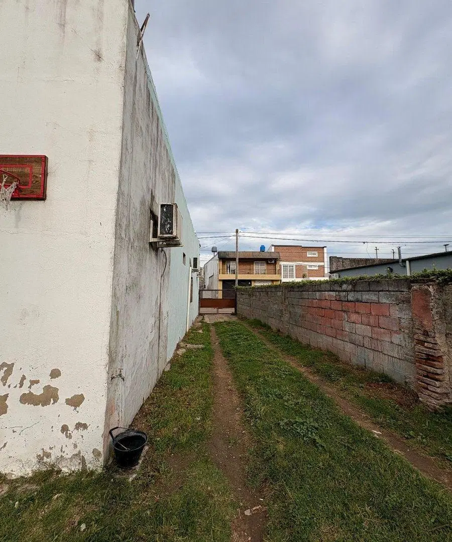 VENTA DE CASA EN EL CENTRO DE CORONDA 4