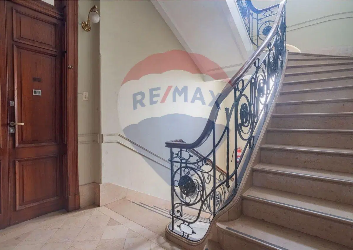 VENTA DE DEPARTAMENTO EN PRIVILEGIADA UBICACION 5