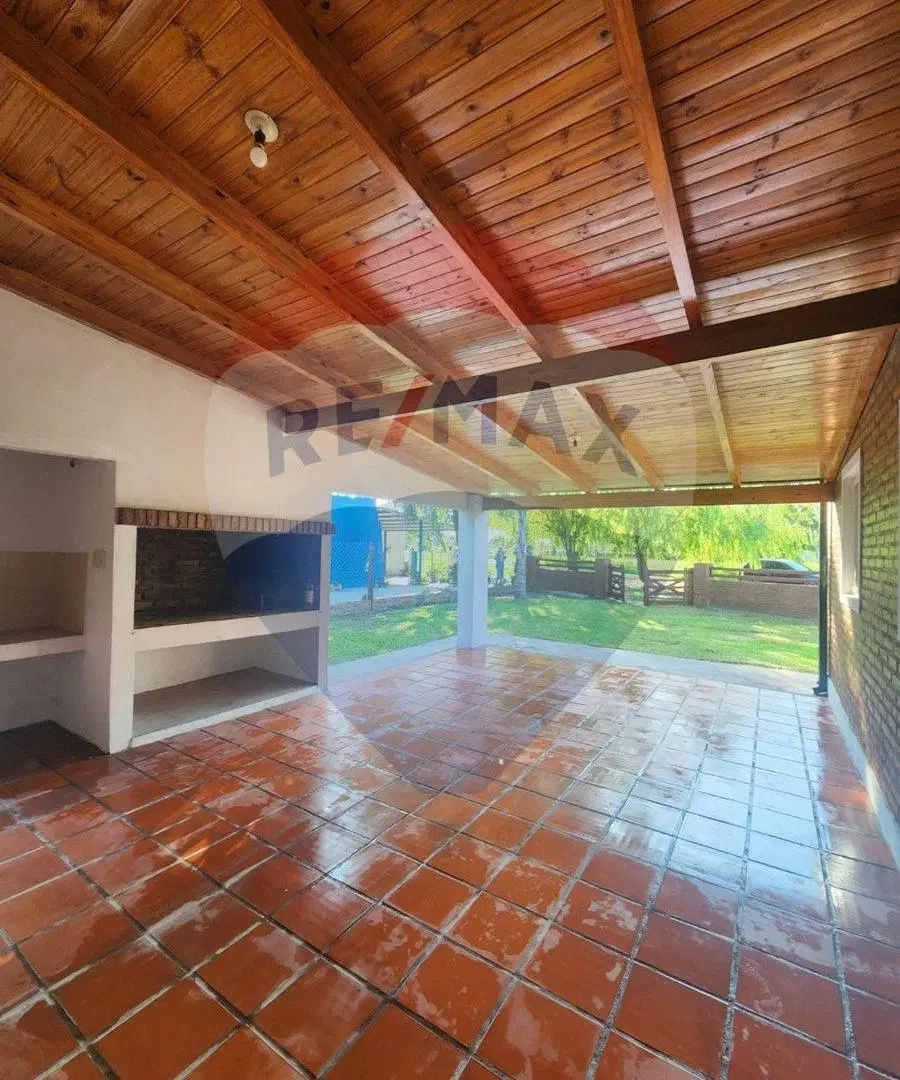SE VENDE HERMOSA CASA APTA CREDITO EN SANTA ROSA 2