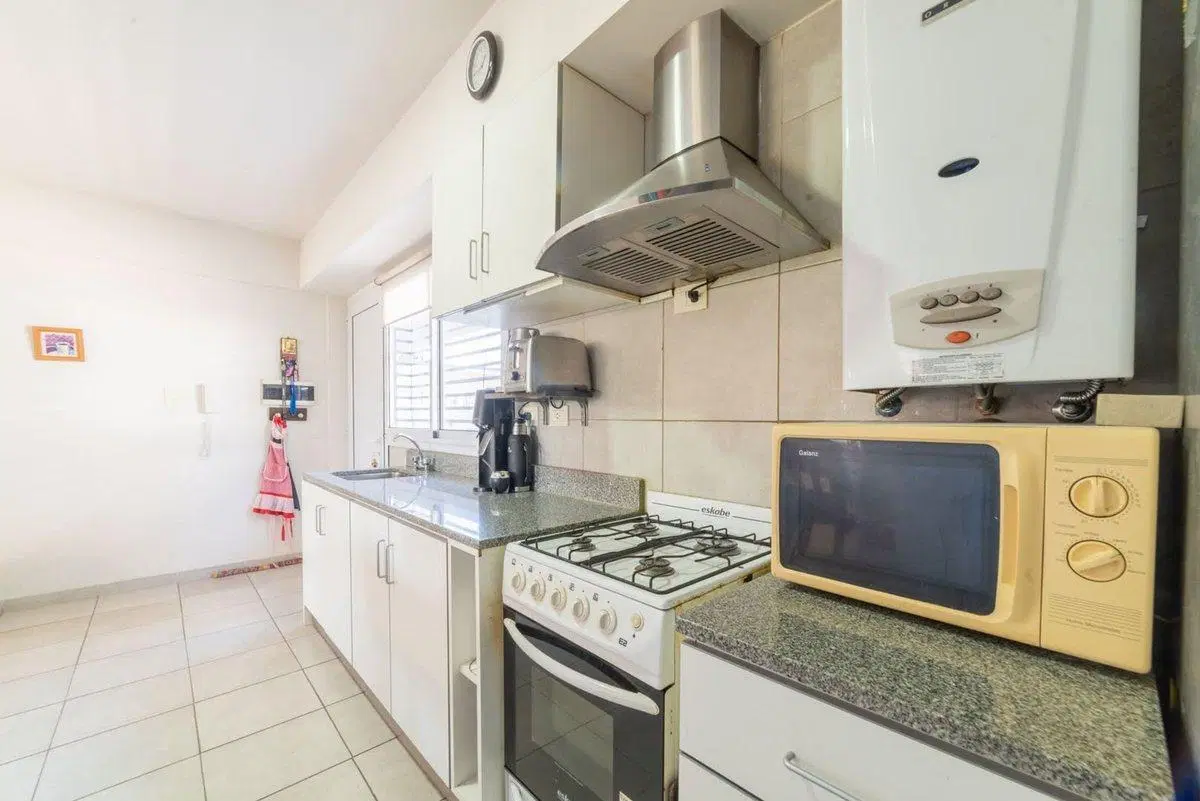 SE VENDE HERMOSO DUPLEX DE 3 DORMITORIOS 4