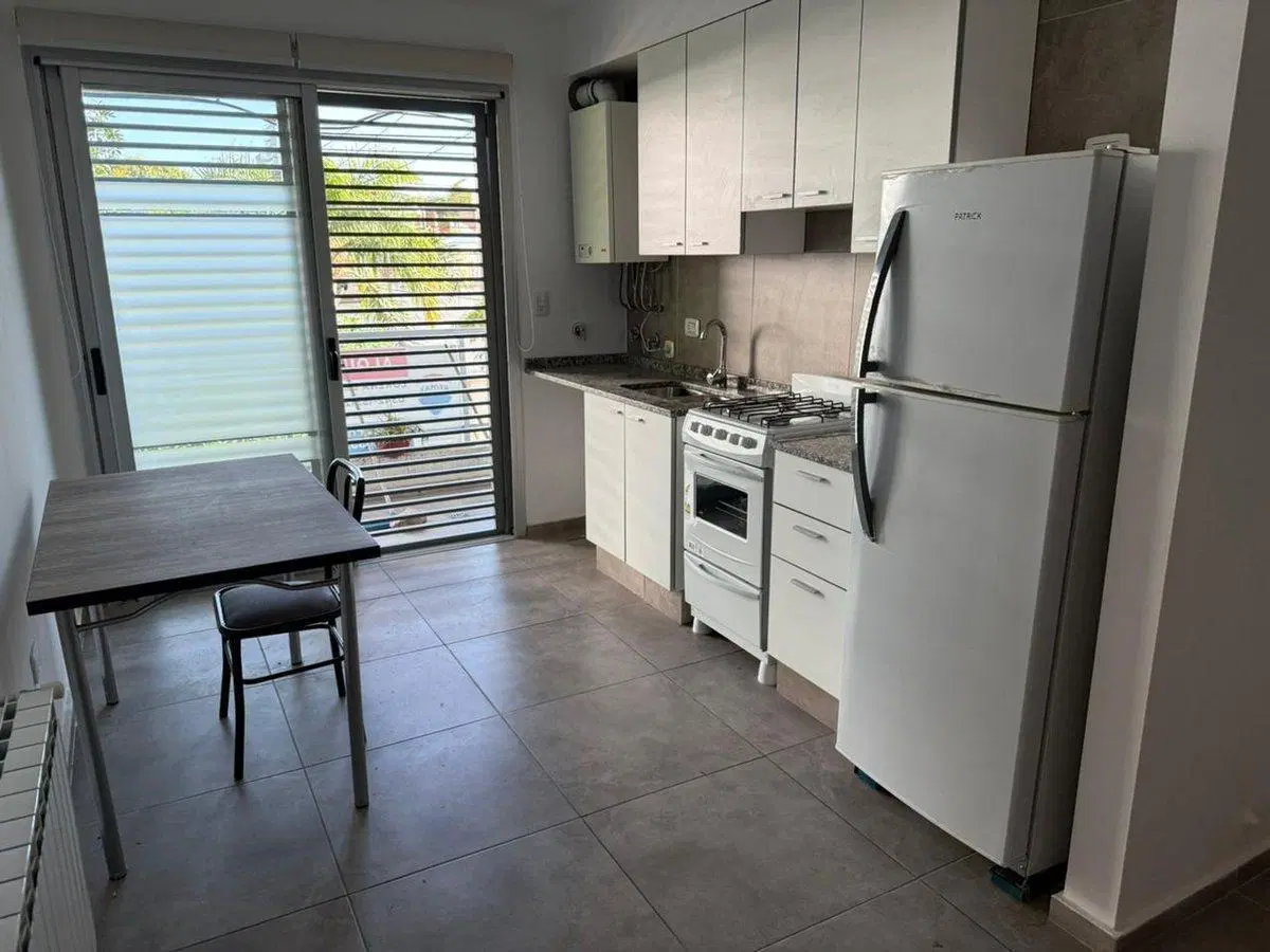 Alquiler depto 1 dormitorio amoblado Candioti Sur 3