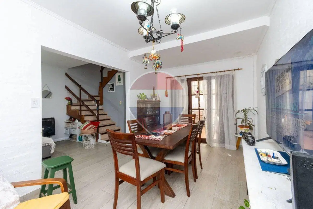 Casa de3 dormitorios y patio en venta Candioti Sur 3