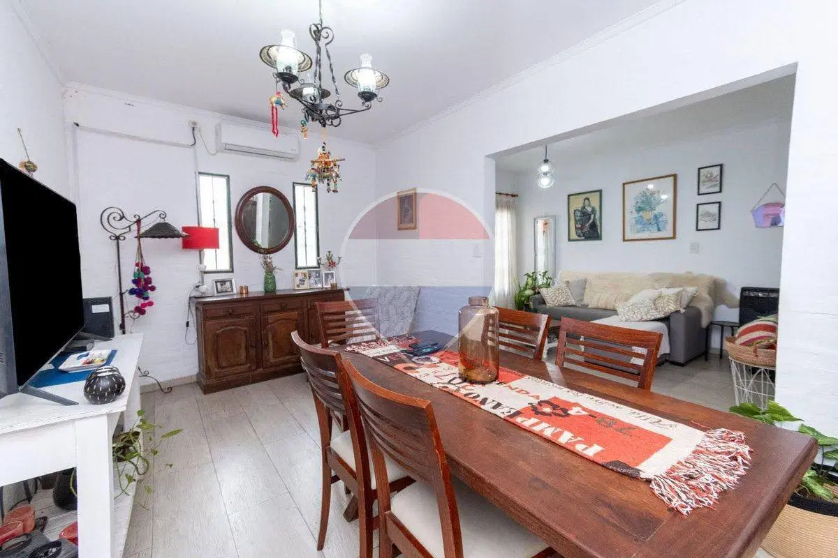 Casa de3 dormitorios y patio en venta Candioti Sur 4