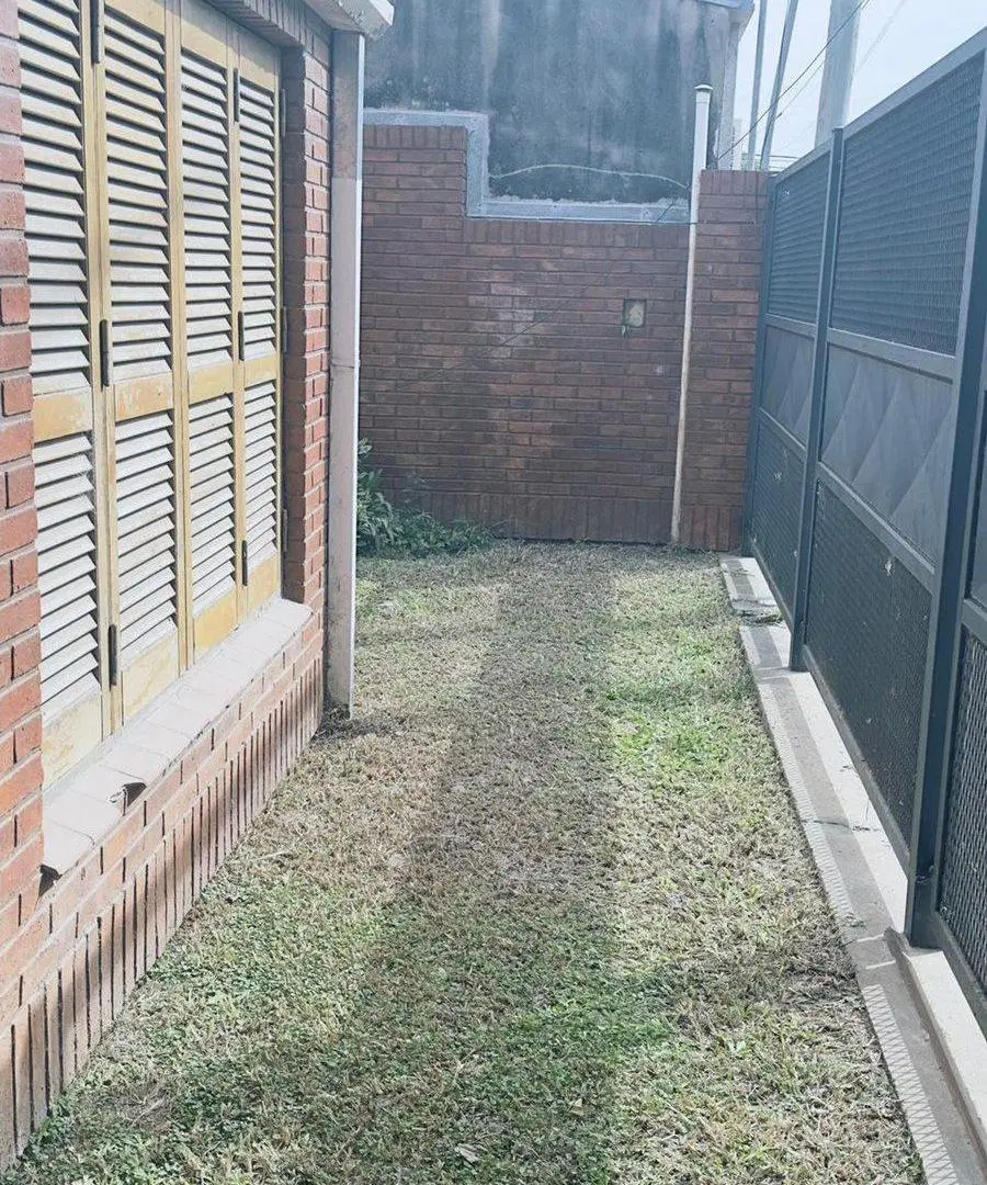 Se Vende casa a metros de Aristobulo del Valle 4