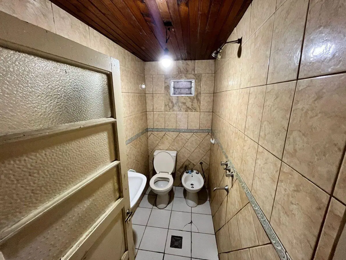 CASA EN VENTA DE 3 DORMITORIOS EN COLASTINE SUR 4
