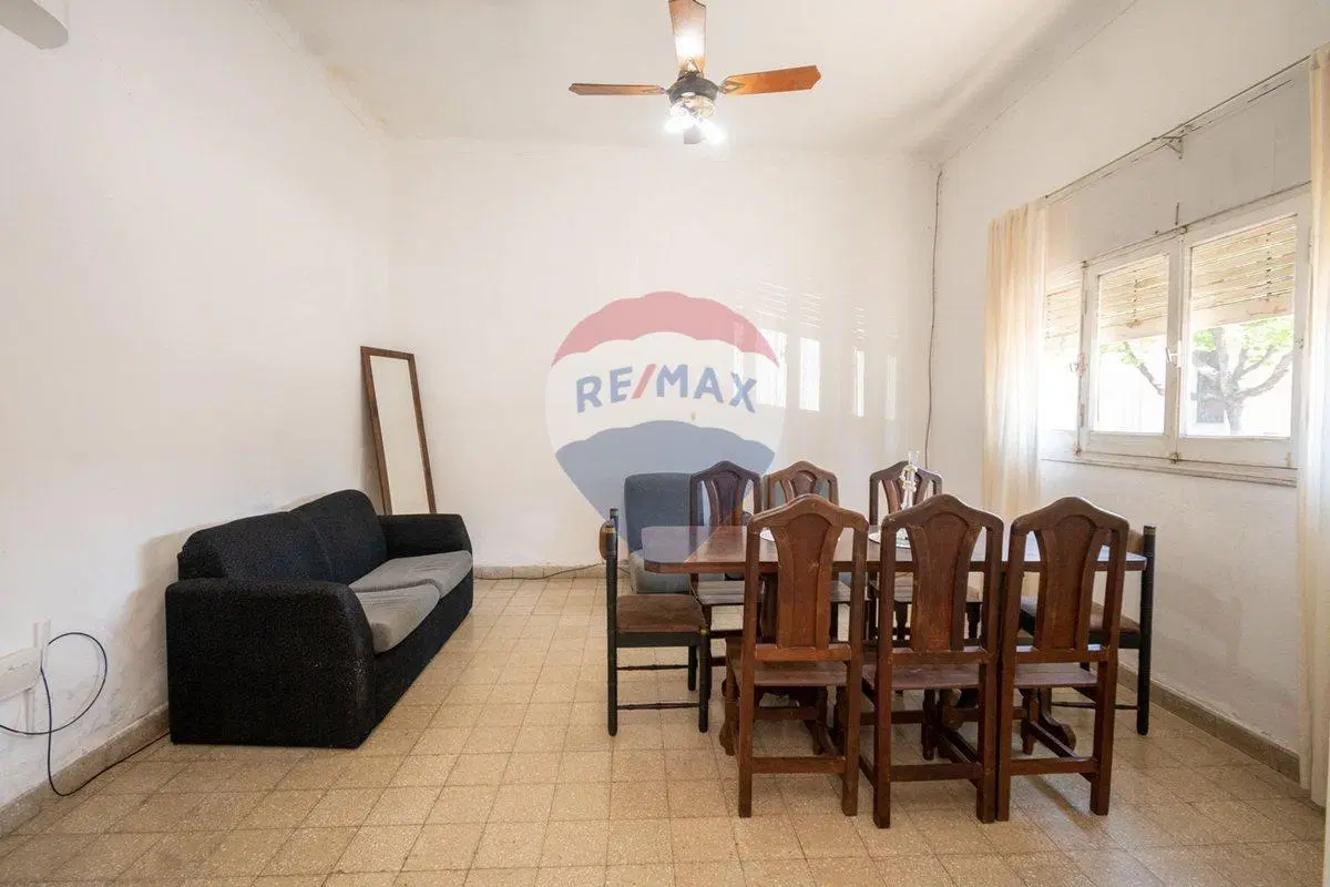 Casa en venta a 50 metros de Bv. Gálvez 2