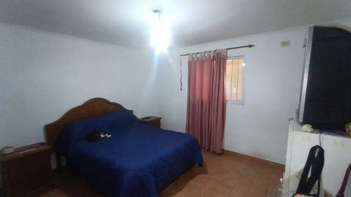 Casa 3 dorm y Pile con gran terreno 4
