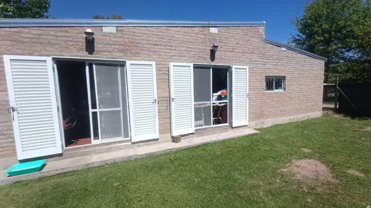 Casa 3 dorm y Pile con gran terreno 2