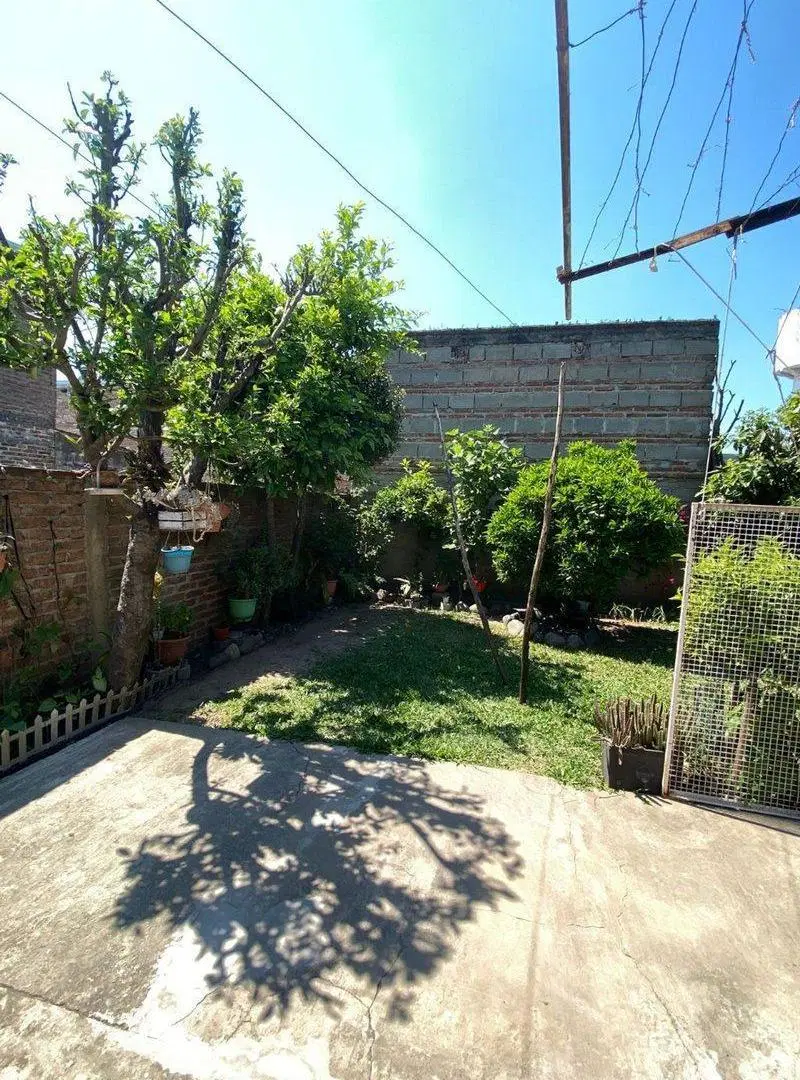 SE VENDE CASA EN RECREO CENTRO 4