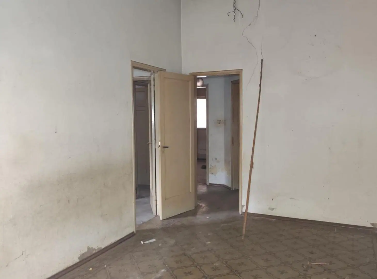 Casa 2 dormitorios con  gran terreno 3