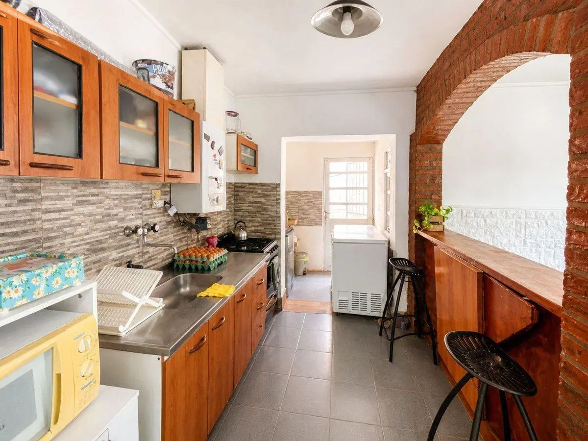 VENTA DE IMPECABLE CASA CON ENORME PATIO 5