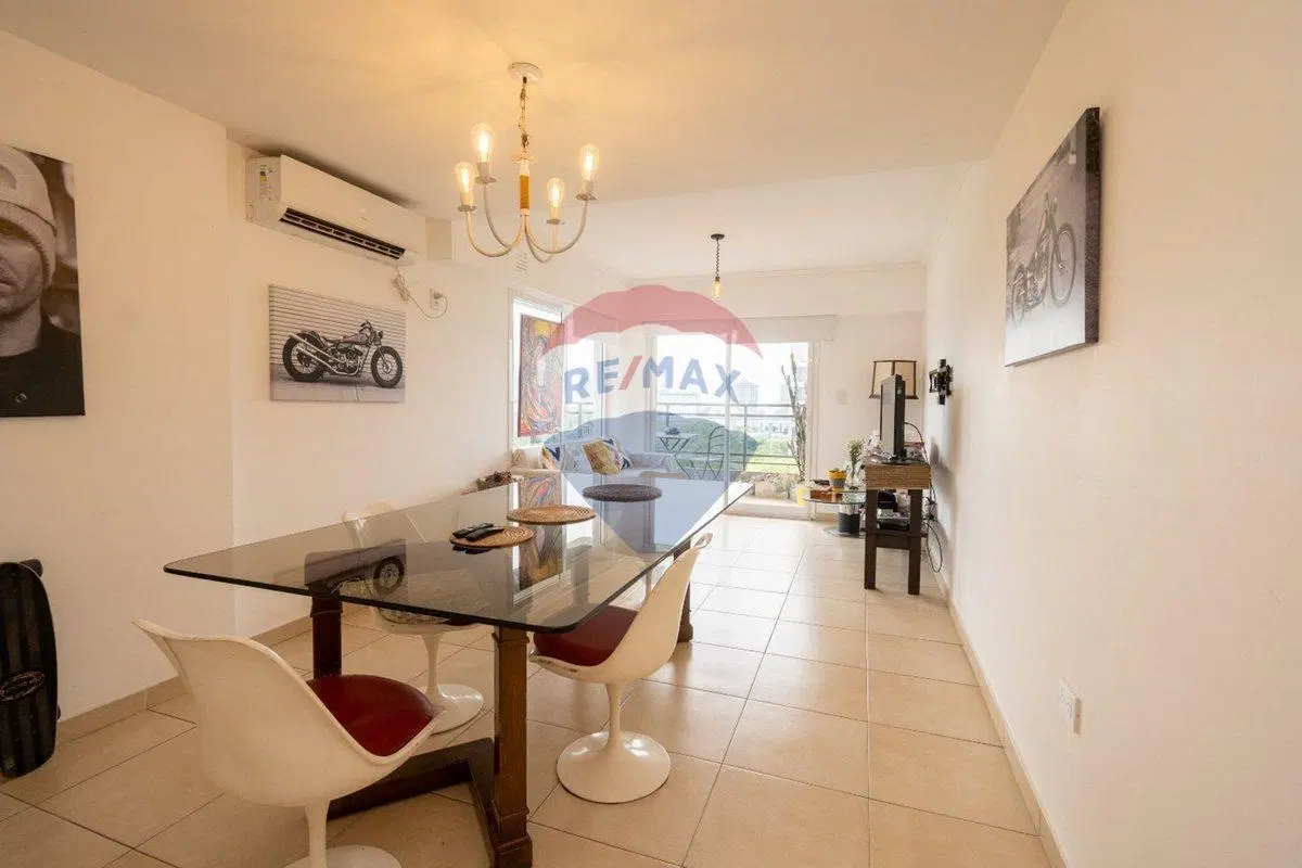 Depto de categoría en venta de 2 dormis y 2 baños 2