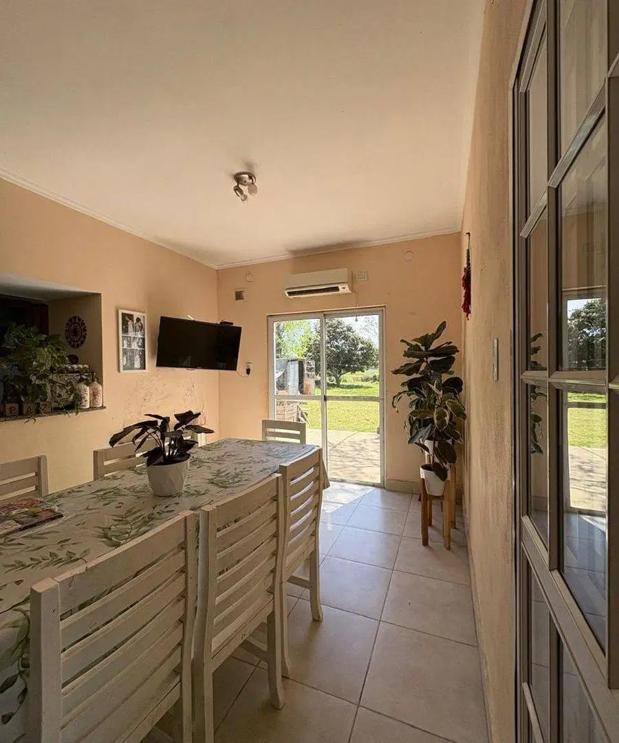 VENTA DE CASA EN CORONDA CON GRAN TERRENO 3
