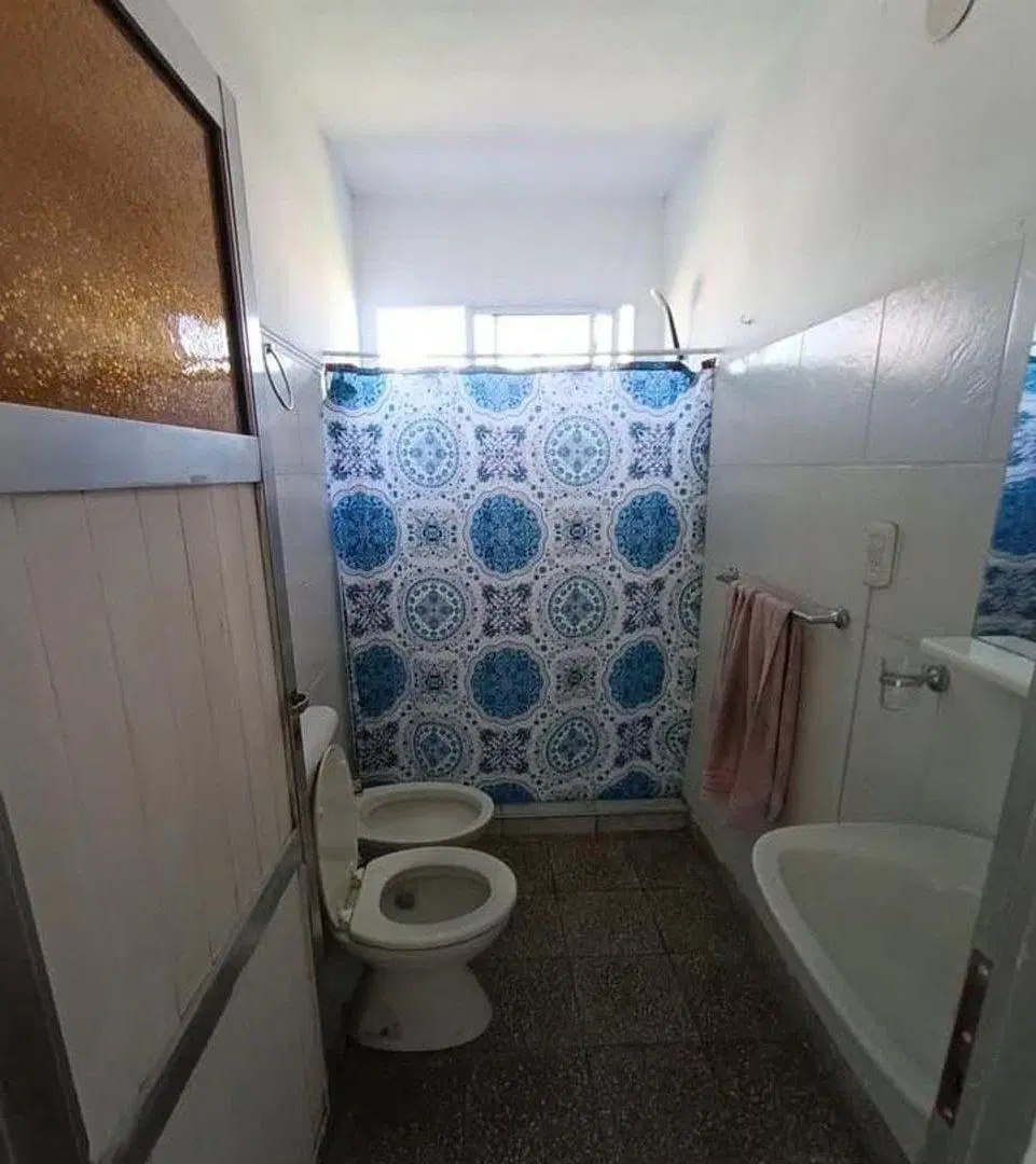 Se vende casa interna en Juan del Campillo 3149 4