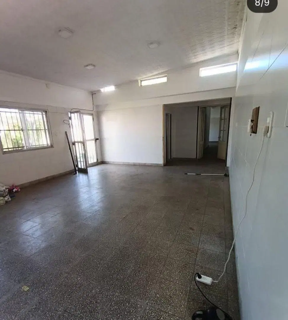 Se vende casa interna en Juan del Campillo 3149 5