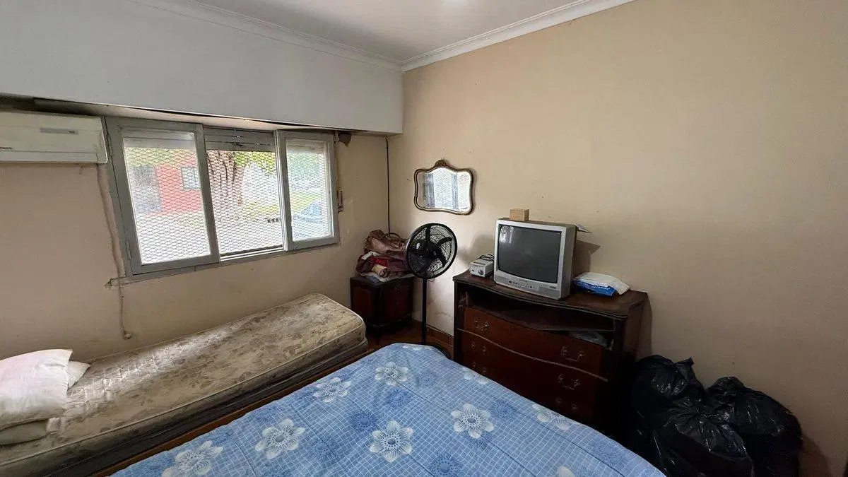 Casa en venta 2 dormis-cochera-patio B°Sgto Cabral 8