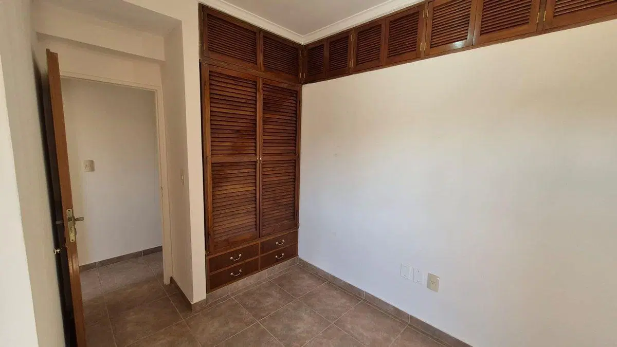 VENTA DEPTO 4 DORMITORIOS, A 100 M DE AV FREYRE!!! 5