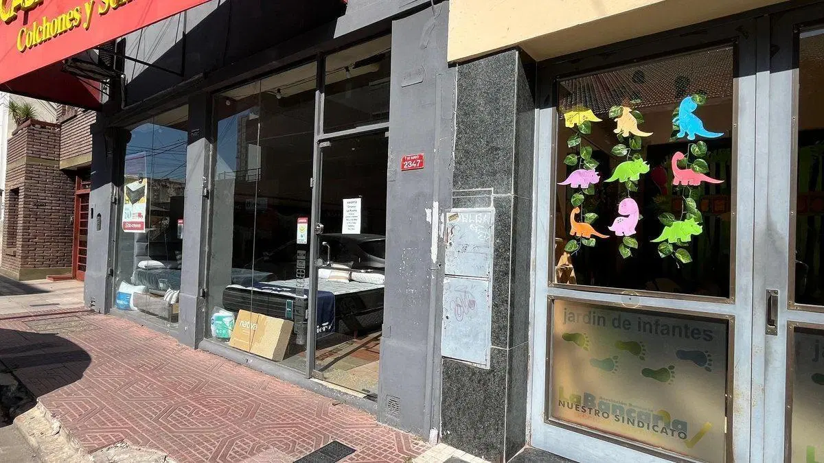 LOCAL CÉNTRICO CON GALPON/DEPOSITO A LA VENTA 4