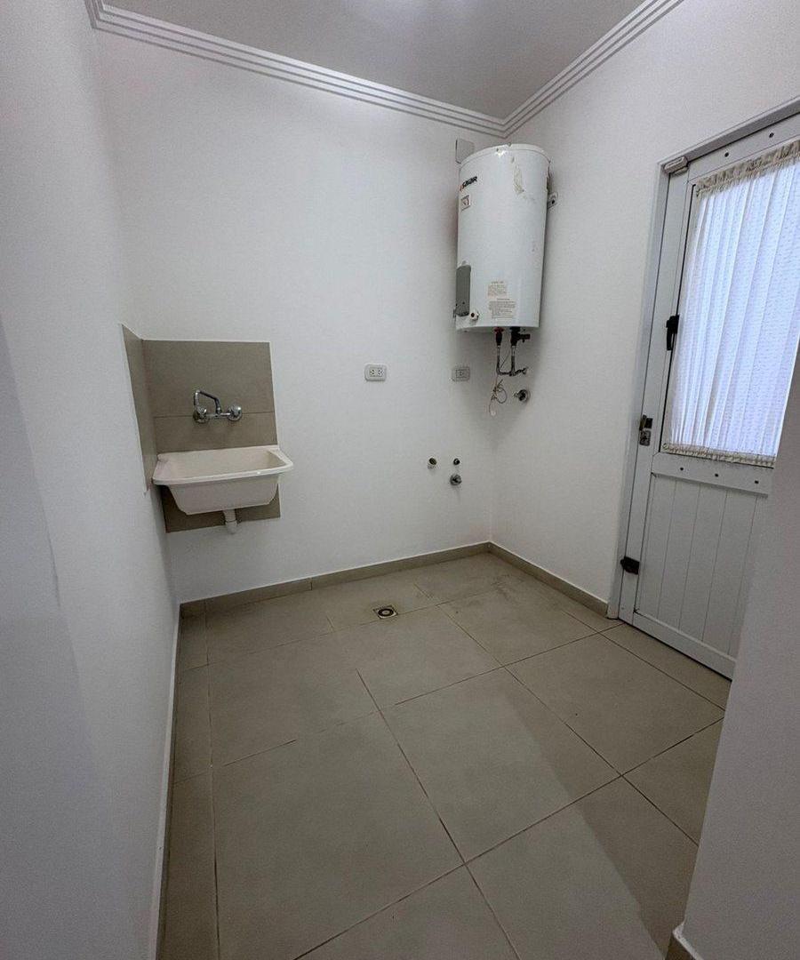 Foto de Casa Moderna apta a crédito , frente al Aeropuerto, imagen 5