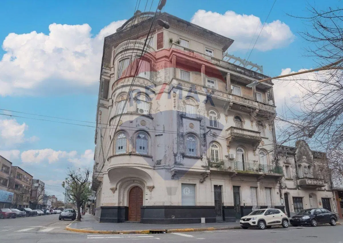 VENTA DE DEPARTAMENTO EN PRIVILEGIADA UBICACION 4