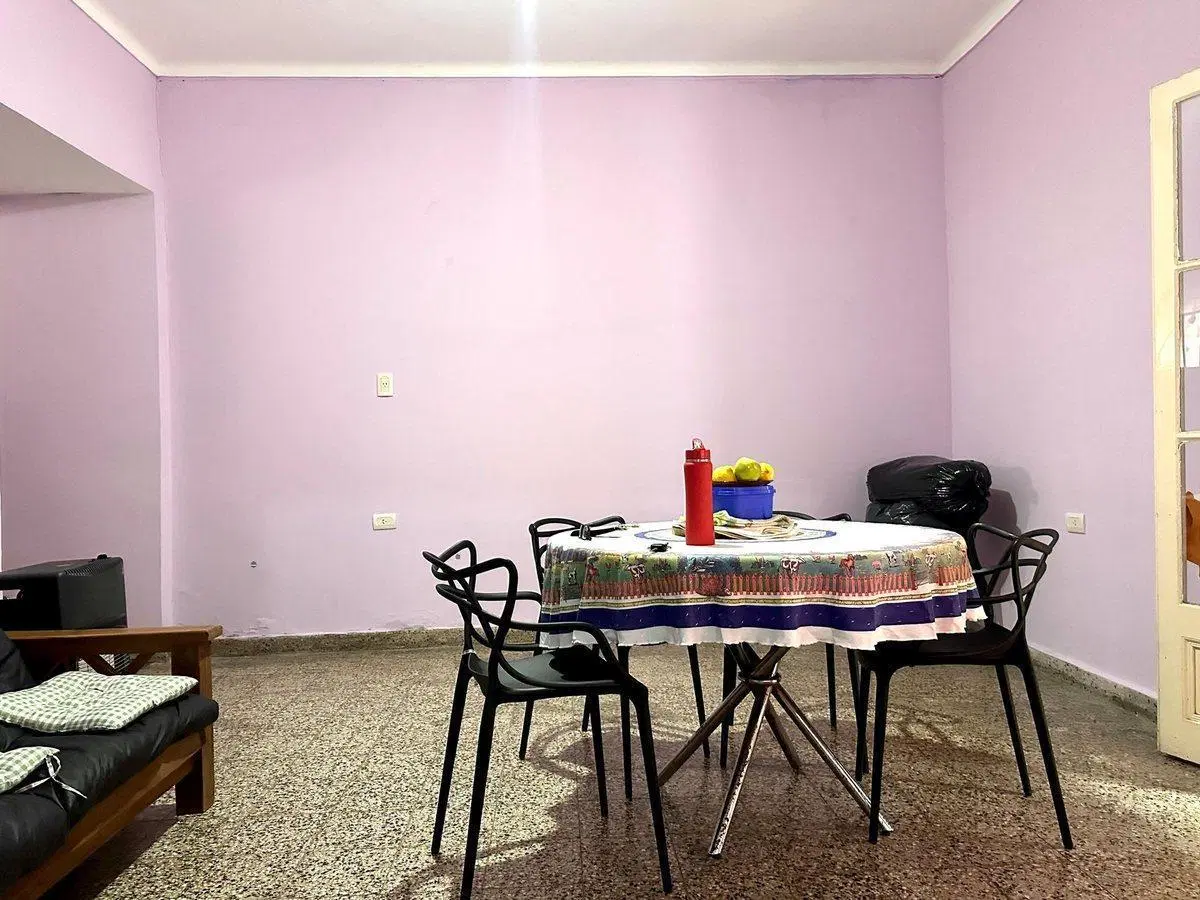 Interno de 2 dormitorios en barrio Candioti 5
