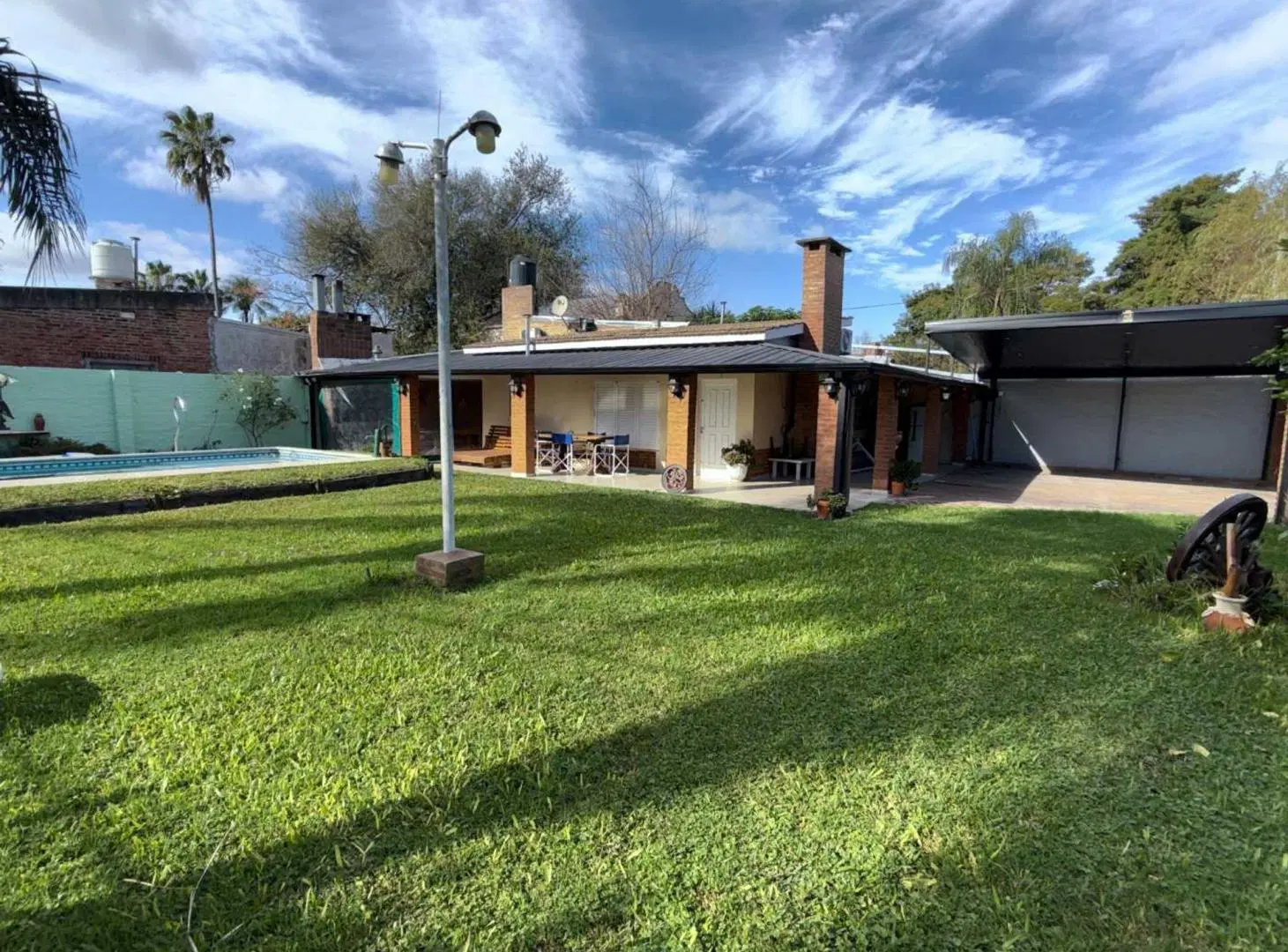 ESPECTACULAR CASA QUINTA EN SAUCE VIEJO 5