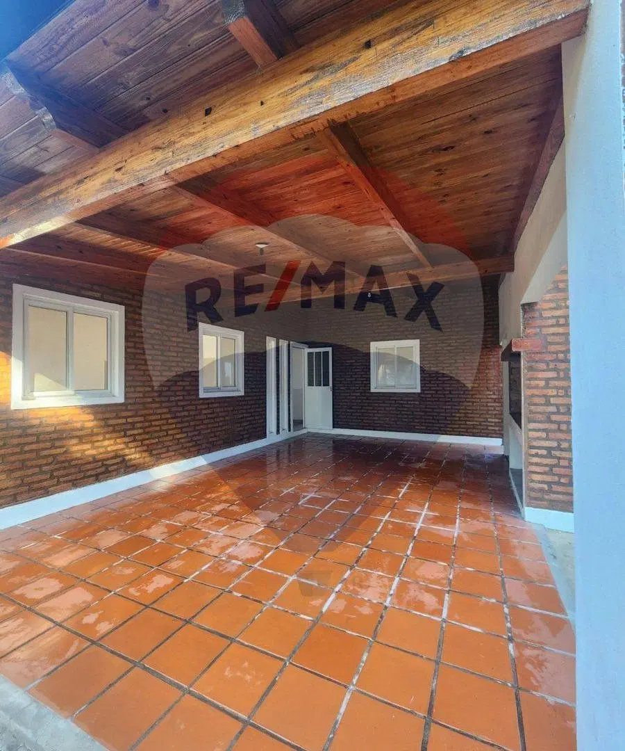 SE VENDE HERMOSA CASA APTA CREDITO EN SANTA ROSA 2