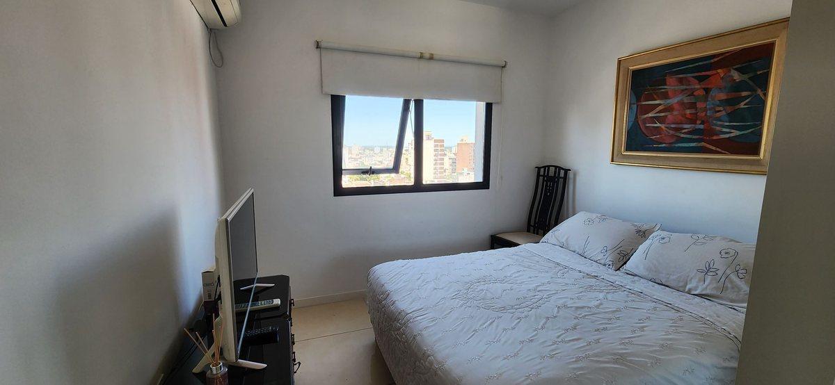 Foto de Dpto 1 dorm en venta en Bv Pellegrini, imagen 3