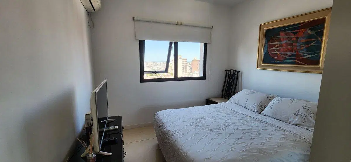 Dpto 1 dorm en venta en Bv Pellegrini 3