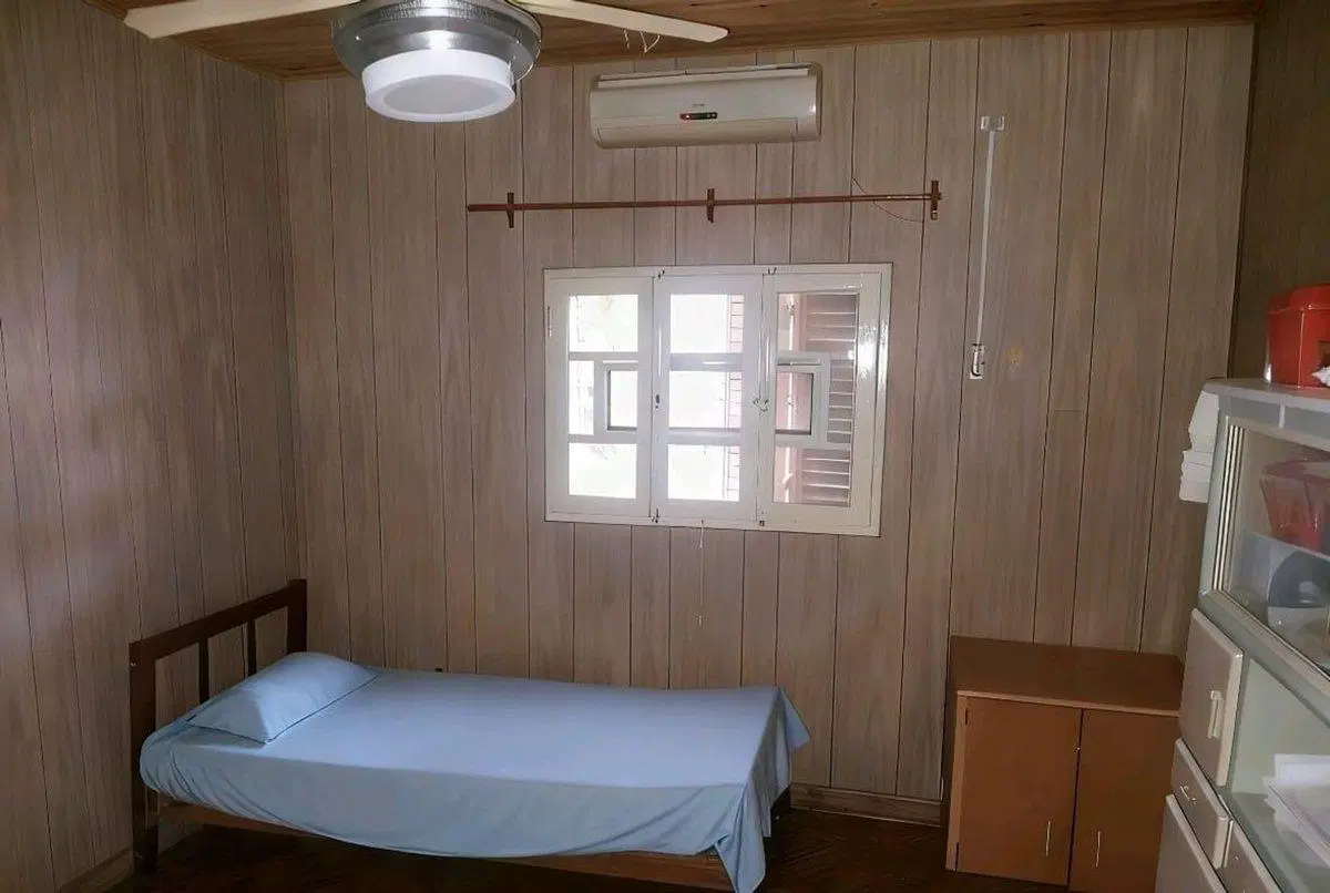 SE VENDE CASA 4 AMBIENTES-COCHERA-PATIO SECO-VERDE 5