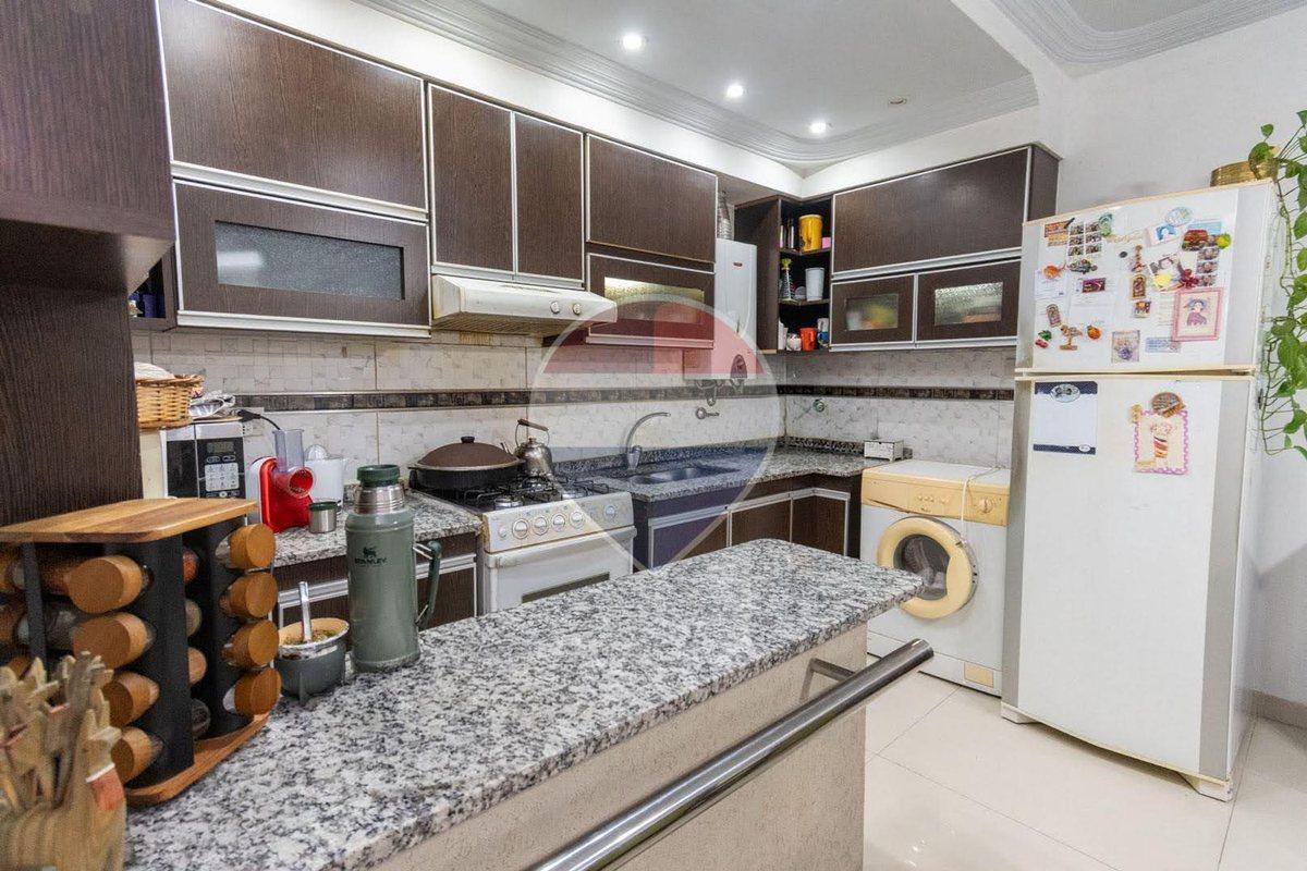 Foto de Duplex en venta de 2 dormitorios, patio y cochera, imagen 4