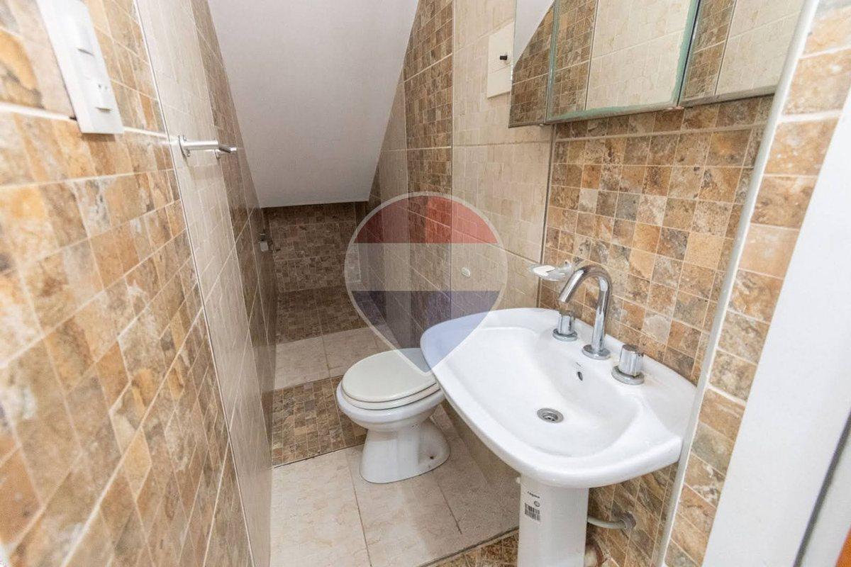 Foto de Duplex en venta de 2 dormitorios, patio y cochera, imagen 2