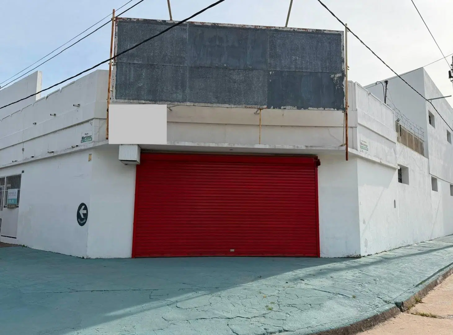 GRAN SALON COMERCIAL EN ALQUILER 3
