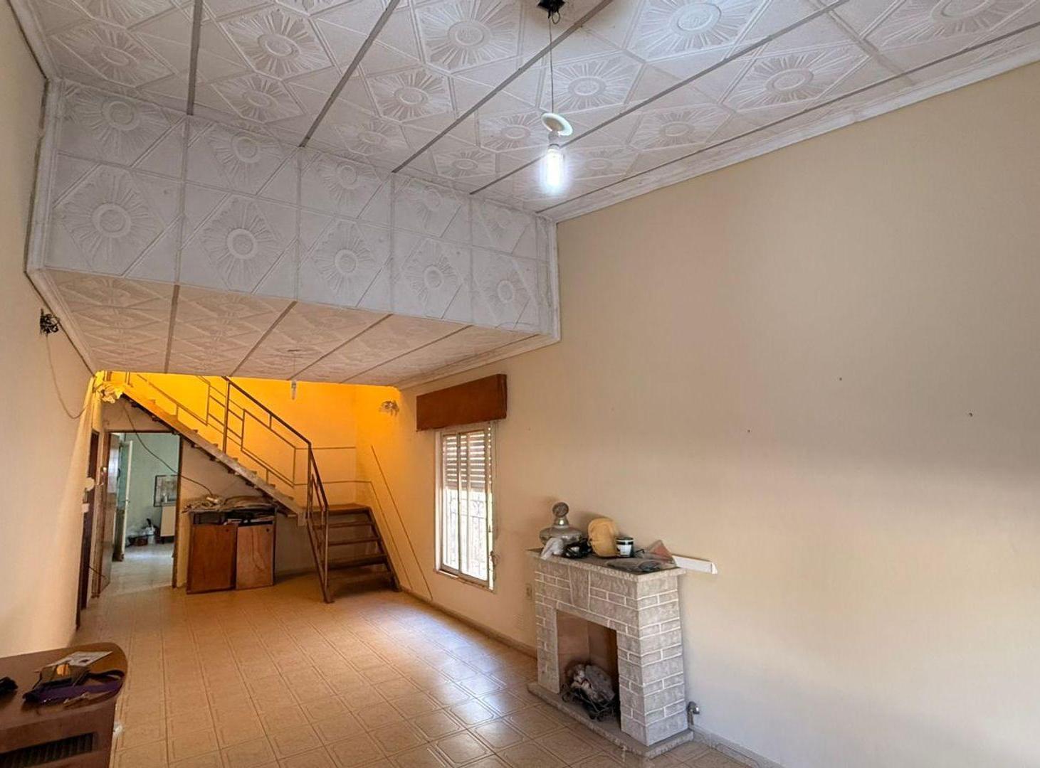 Foto de Casa en venta 3 dorm, 2 baños, cochera y patio, imagen 1
