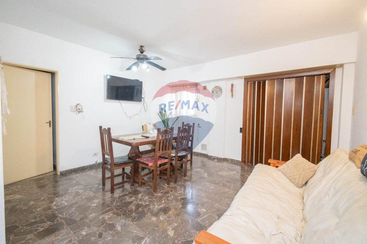 Foto de Venta Departamento 2 Dormitorios Zona Recoleta, imagen 1