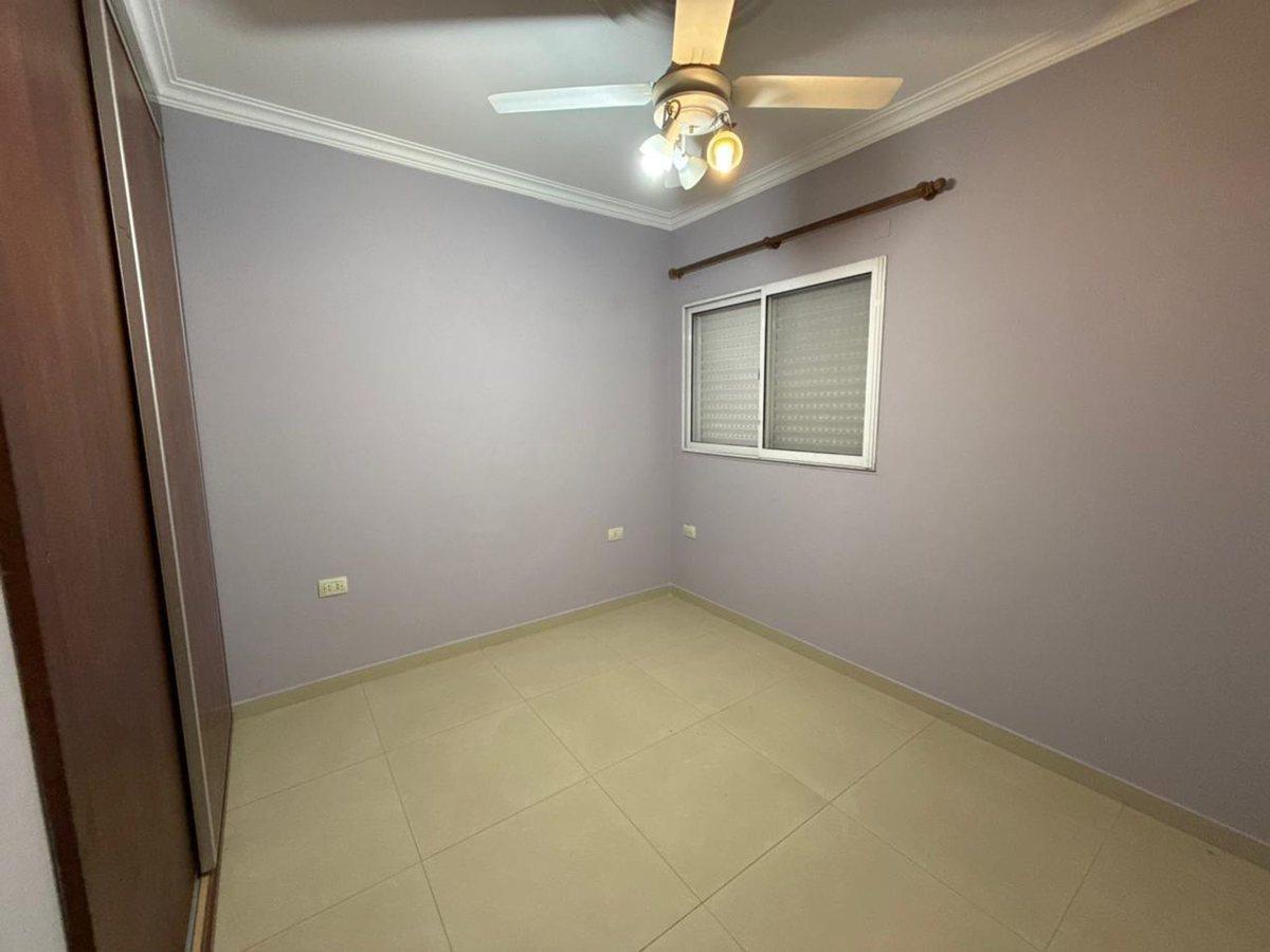 Foto de SE VENDE CASA 4 DORM, 2 COCHERAS M LOCAL COMERCIAL, imagen 3