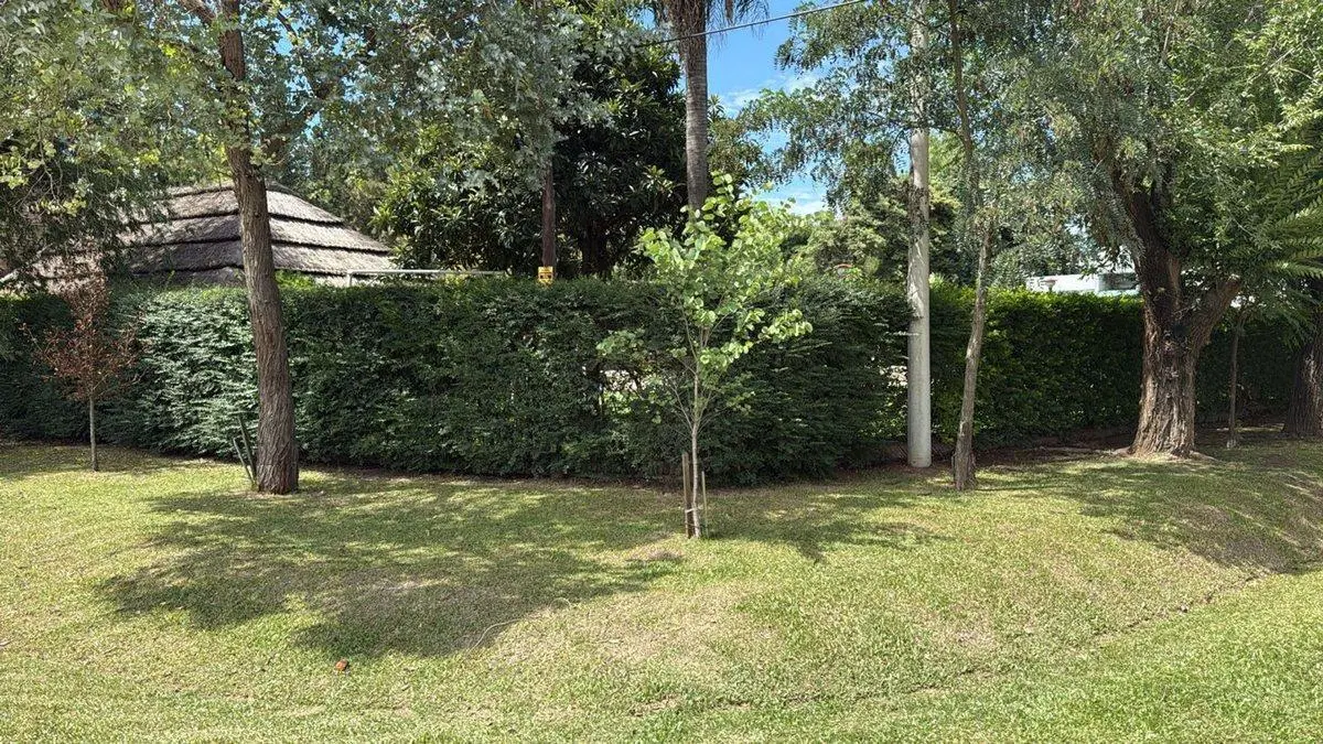 QUINTA A LA VENTA FRENTE AL AEROPUERTO J. NEWBERY 5