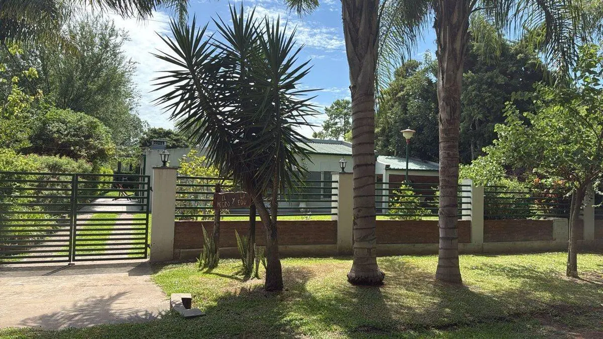 QUINTA A LA VENTA FRENTE AL AEROPUERTO J. NEWBERY 4