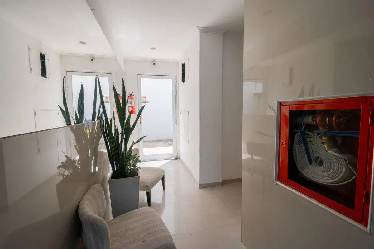 Departamento a la venta, 2 dormitorios y cochera. 3