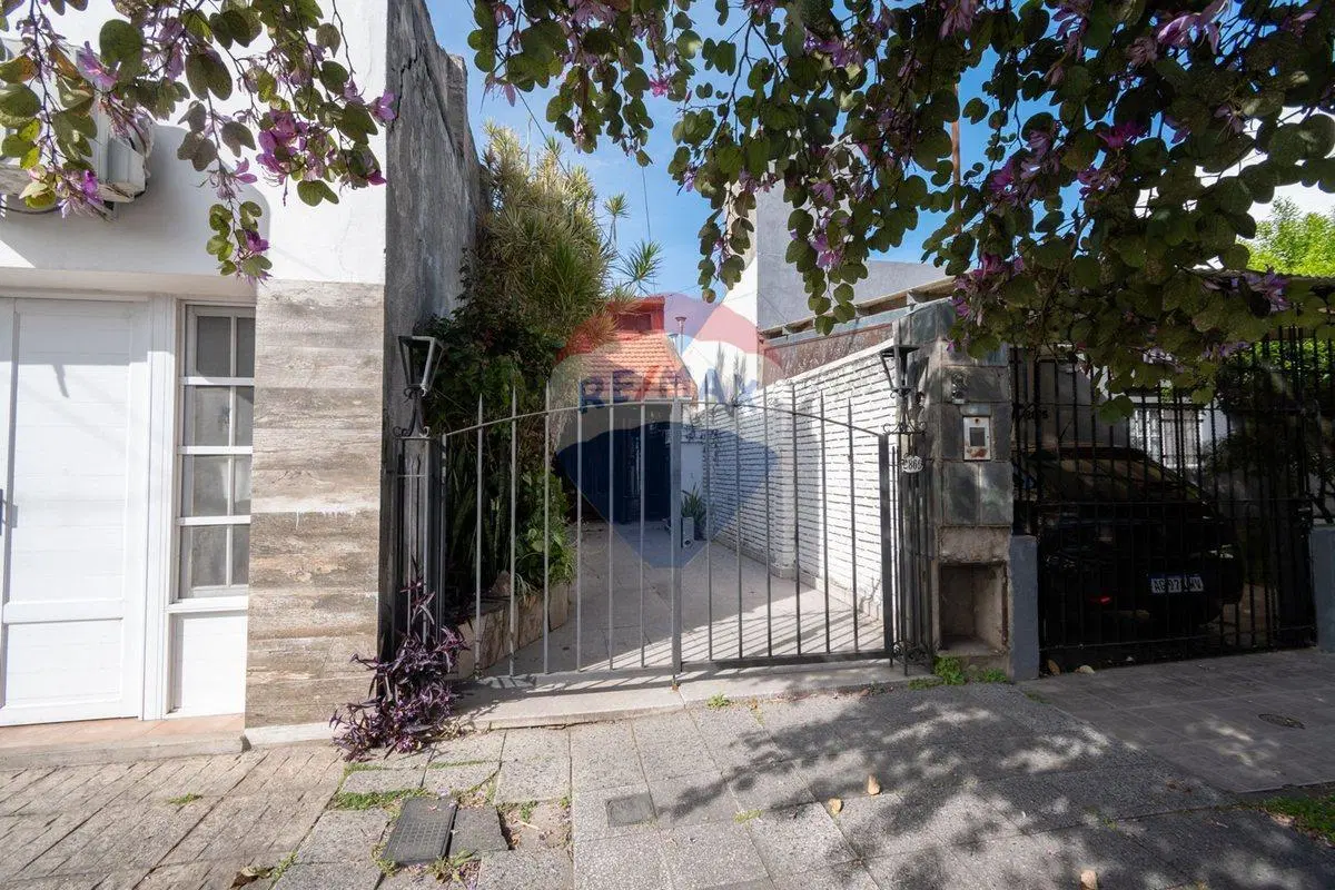 VENTA CASA A REFACCIONAR 4