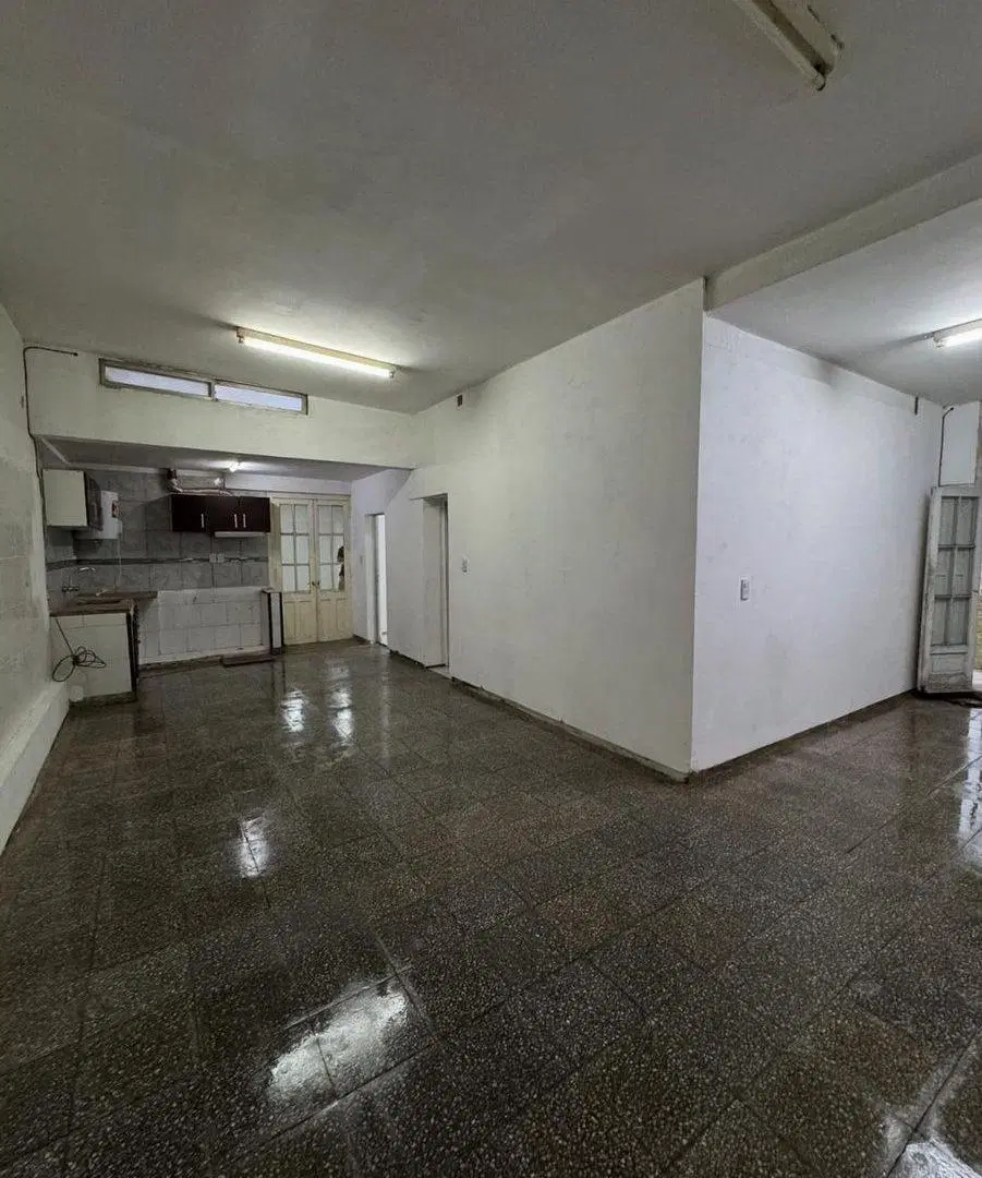 Se vende casa interna en Juan del Campillo 3149 3