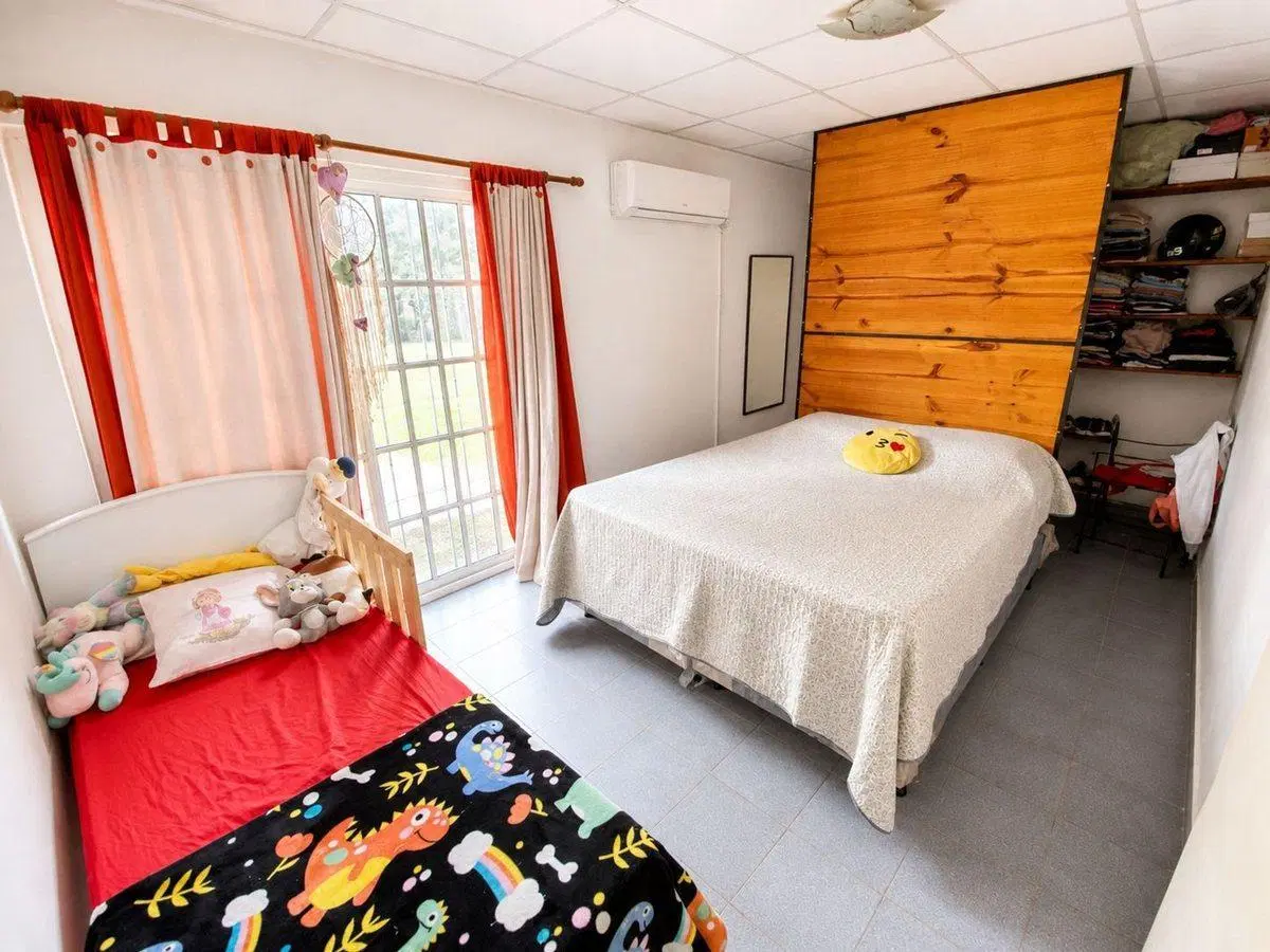 VENTA DE IMPECABLE CASA CON ENORME PATIO 8