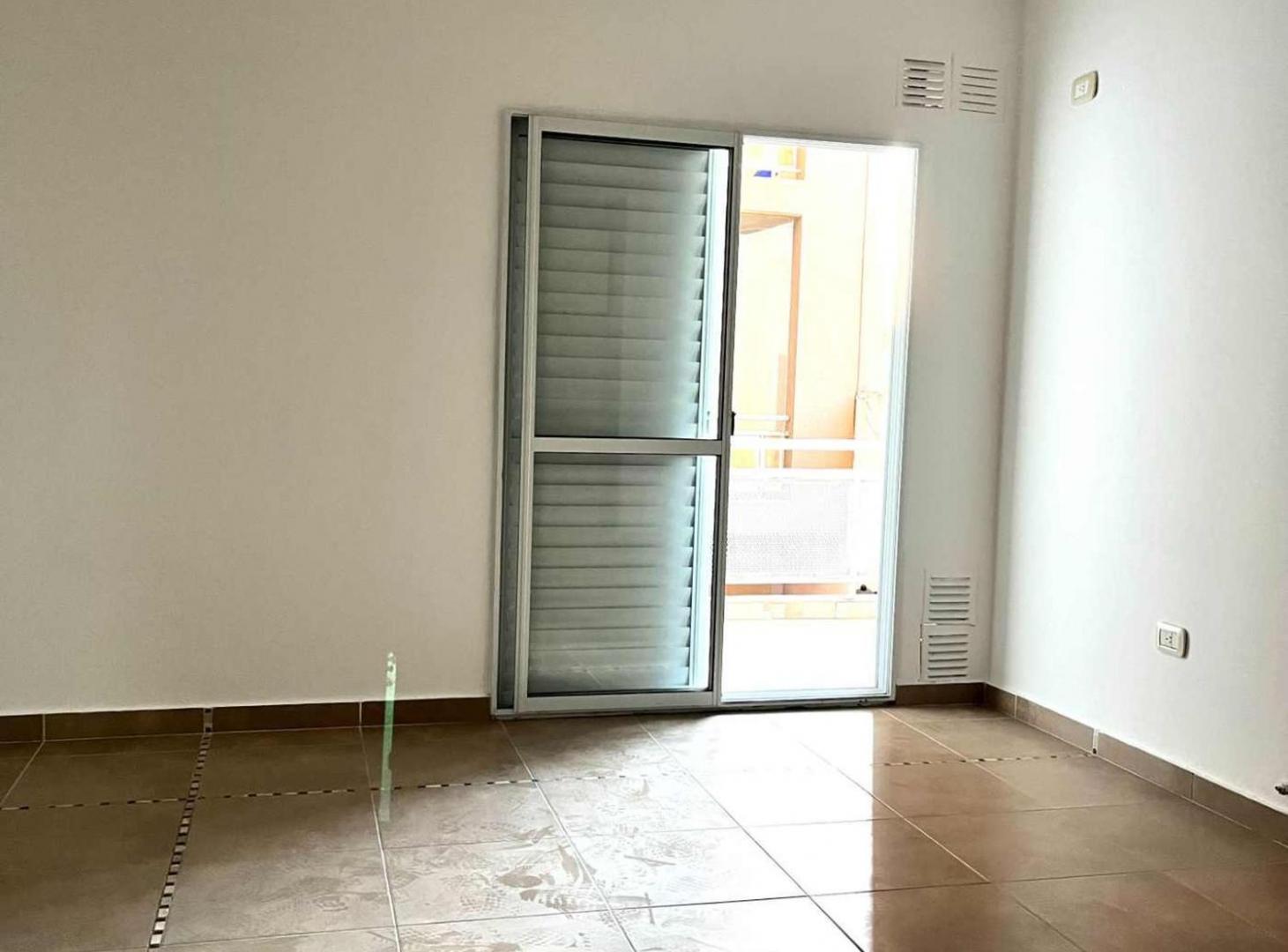 Foto de ALQUILER DPTO de 1 DORMITORIO a 2 CUADRAS de BV., imagen 5