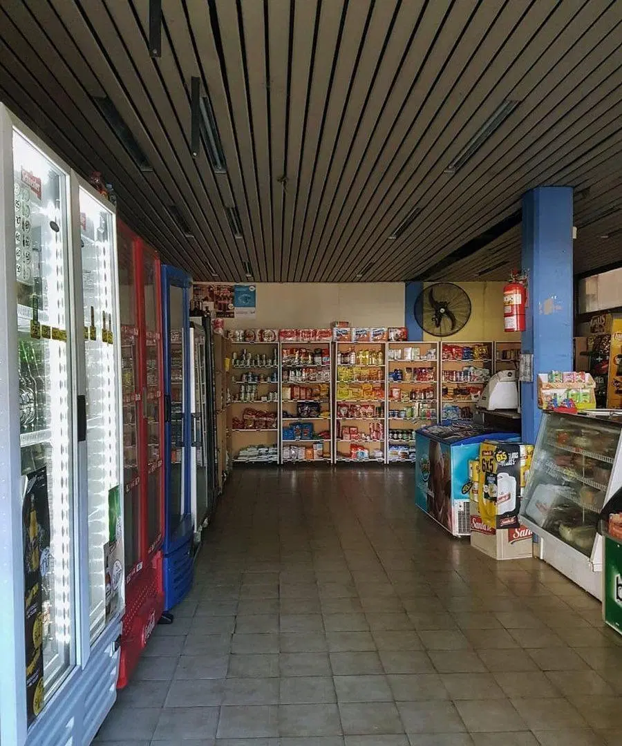 SE VENDE LOCAL COMERCIAL IDEAL PARA INVERSIÓN 4