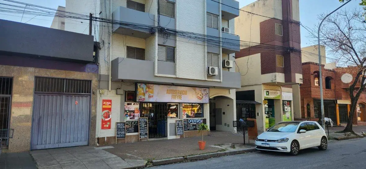 SE VENDE LOCAL COMERCIAL IDEAL PARA INVERSIÓN 3