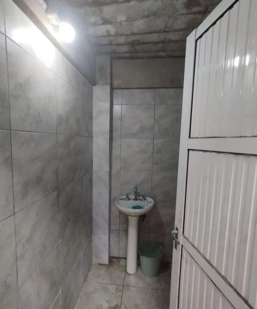Venta de Galpón zona Hipódromo 3