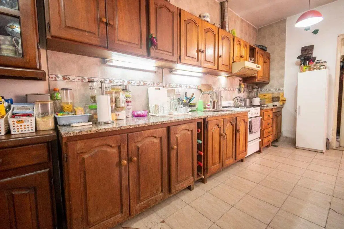 CASA A LA VENTA SOBRE AVENIDA FREYRE 3